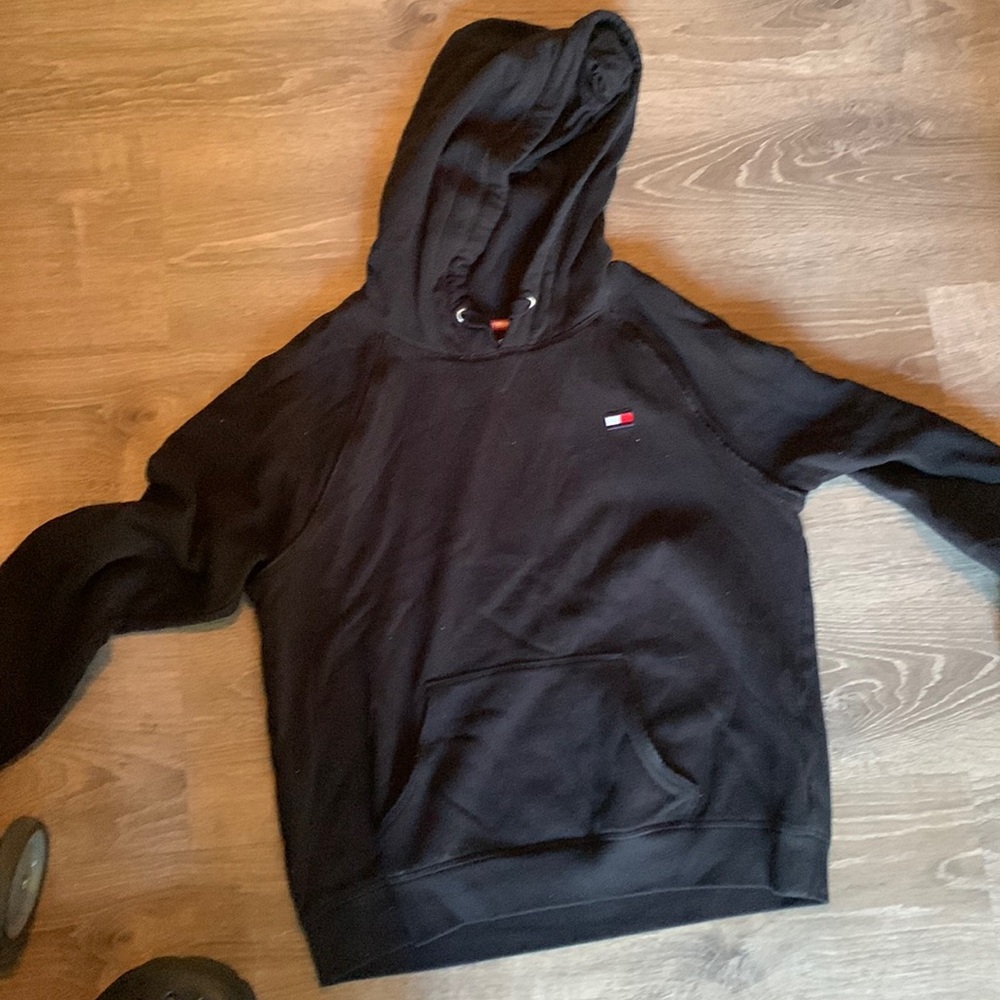 TOMMY HILFIGER SPORT- Medium in Women or Youth